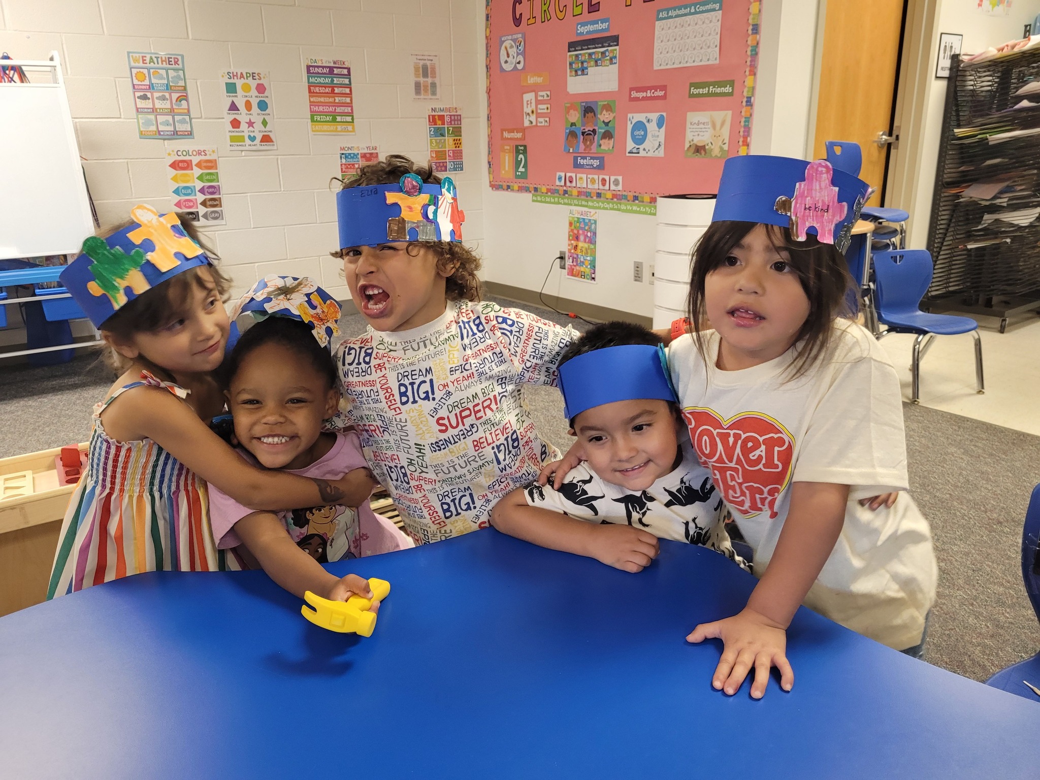 Children in welcoming atmosphere